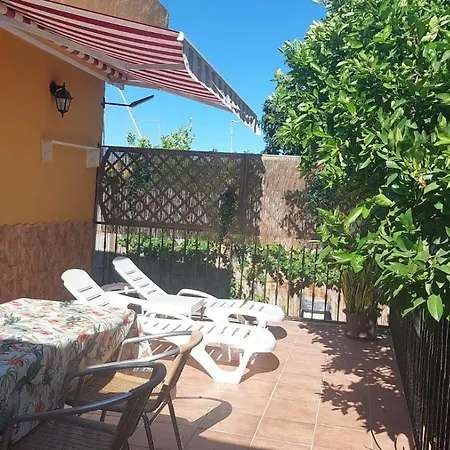 La Casa De Naranjos Holiday home Vega de San Mateo